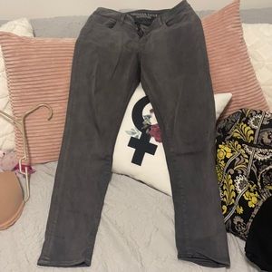 Gray American Eagle skinny pant